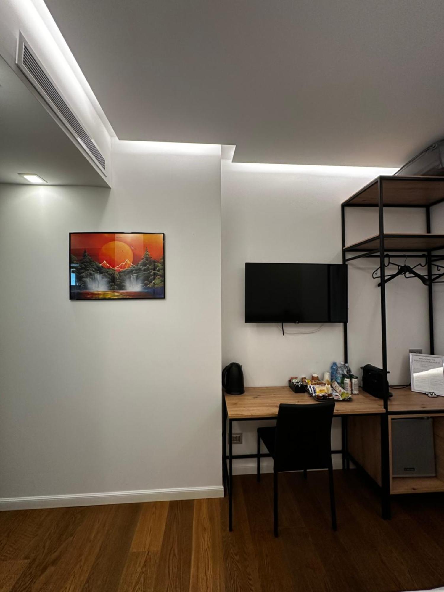 Aparthotel Grandi 32 Segrate Esterno foto