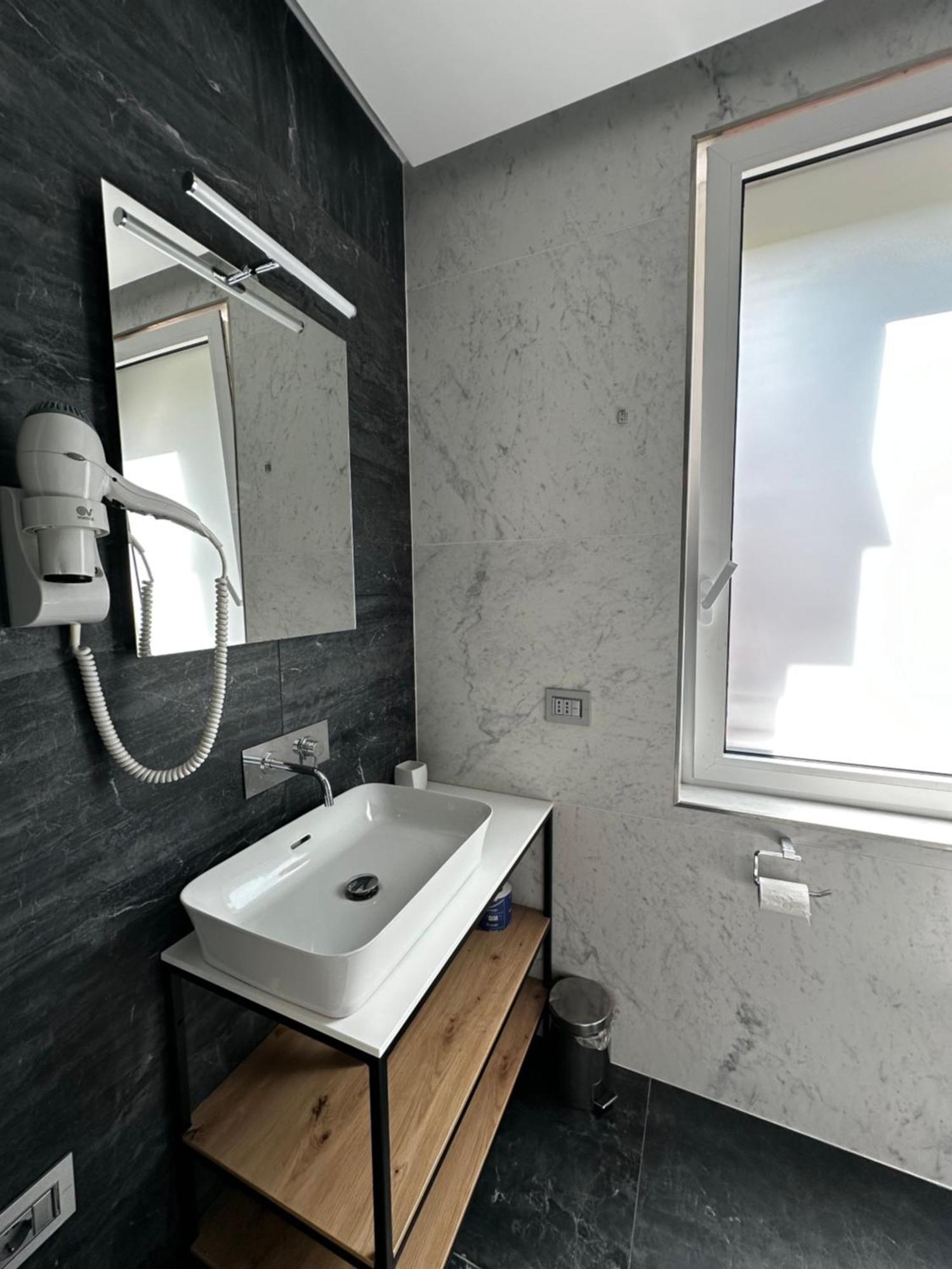 Aparthotel Grandi 32 Segrate Esterno foto